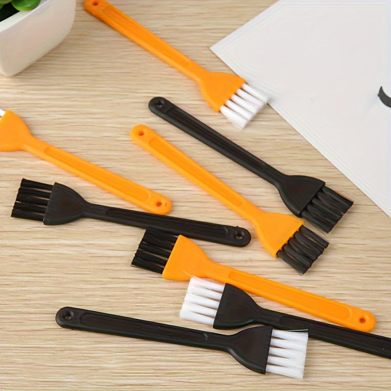Cleaning Brush Set 2-Piece Compact Portable Brushes for Keyboards, Laptops and Electronic Devices Home Office Travel, Random - color: Random