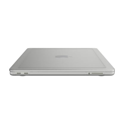 Incase Edge Hardshell with Makrolon® - MacBook Neo Case 13 inch A3404 - MacBook Case, Protective Hard Shell, Scratch Resistant, Rubberized Feet (Clear) - color: Clear