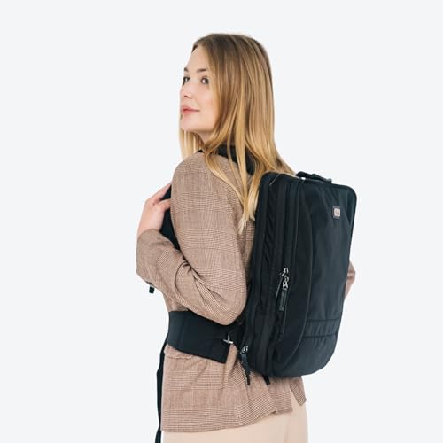 Trilogy Weekender Daypack I Opens like a suitcase, for easy packing. Expands into a 22-liter weekender. Hidden under-bag sling holds yoga mat, sleeping bag, and doubles as a rear cover (Zinfandel) - color: Red