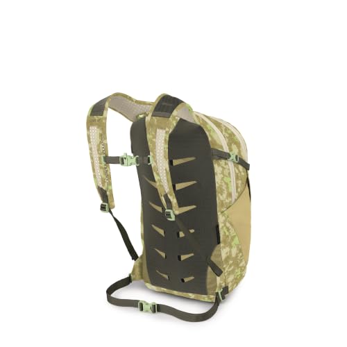 Osprey Daylite Plus Sunlit Lichen Print Gravel Tan OS - color: Sunlit Lichen Print Gravel Tan