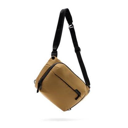 Peak Design Everyday Sling - color: Coyote, size: 3L