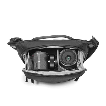 Peak Design Everyday Sling - color: Black, size: 10L