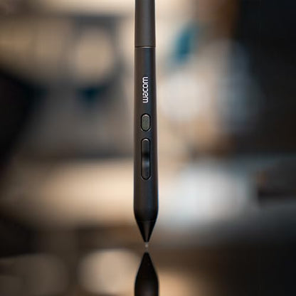 Wacom Art Pen 2, with 360° Rotation, Pressure Sensitivity and Tilt Control | Traditional tool feel w/rotation, pressure and tilt sensitivity for artists creating expressive brush strokes & digital art
