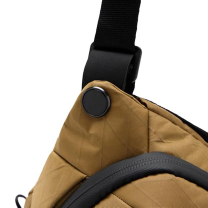 Peak Design Everyday Sling - color: Coyote, size: 6L