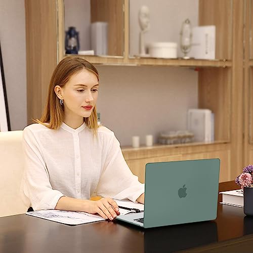 MOSISO Compatible with MacBook Air 15 inch Case M5 2026 M4 M3 M2 2025-2023 | A3448 A3241 A3114 A2941, Scratch-Resistant Protective Hard Shell Case&Keyboard Cover&ScreenFilm&Pouch, Emerald Green - color: Emerald Green