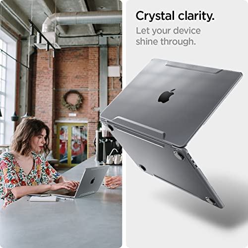 Spigen for MacBook Air 13 inch Case M5 (2026), MacBook Air 13 inch M4/M3/M2 (2025-2022), Thin Fit Transparent Protective Hard Shell Case Cover, 13.6 inch, A3449 A3240 A3113 A2681, Crystal Clear | Transparent Hard Case with Scratch Resistant Protection for