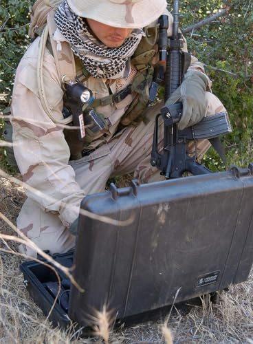 Pelican 1490 Case With Foam (Black)