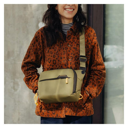 Peak Design Everyday Sling - color: Kelp, size: 3L