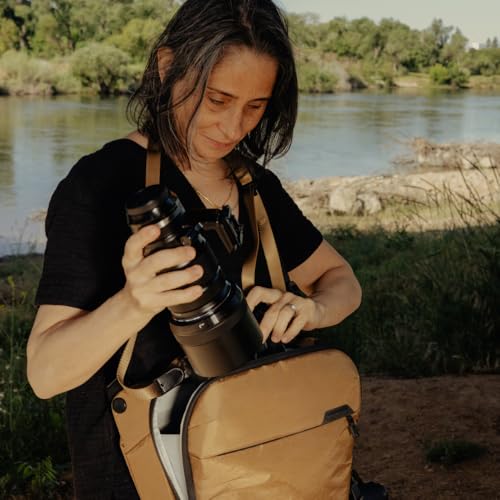 Peak Design Everyday Sling - color: Coyote, size: 3L