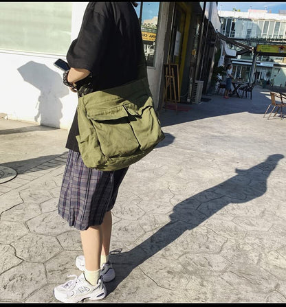 Canvas Messenger Bag Large Crossbody Bag with Multiple Pockets Canvas Shoulder Tote Bag for Women and Men - color: Green